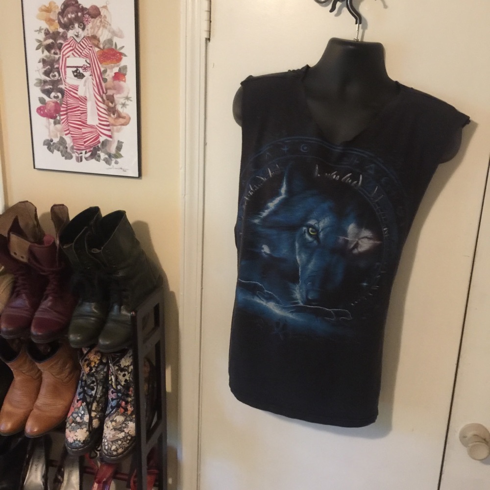 Vintage Wolf Muscle Tee